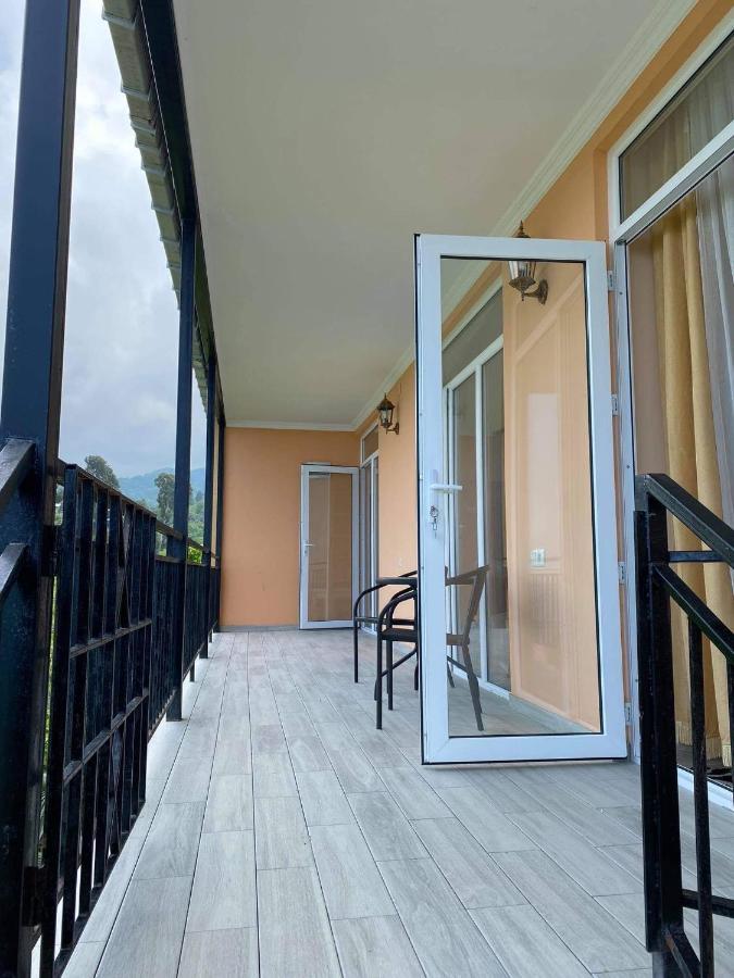 Feride Hotel Makhinjauri Buitenkant foto
