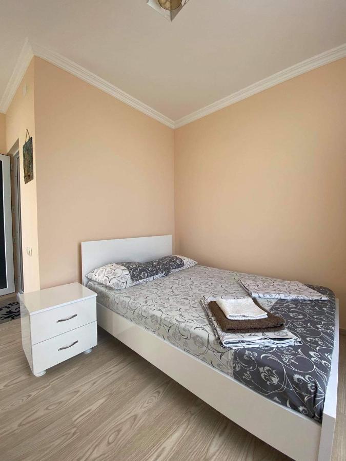 Feride Hotel Makhinjauri Buitenkant foto
