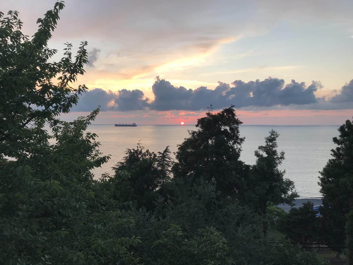 Feride Hotel Makhinjauri Buitenkant foto
