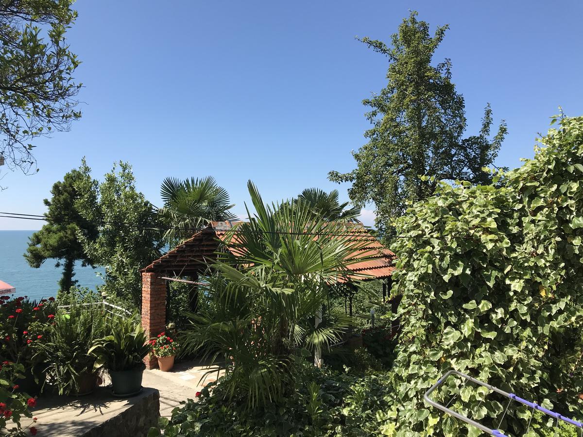 Feride Hotel Makhinjauri Buitenkant foto