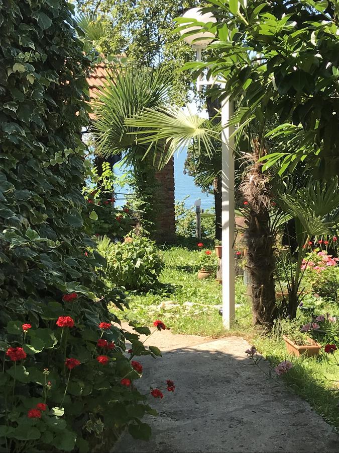 Feride Hotel Makhinjauri Buitenkant foto