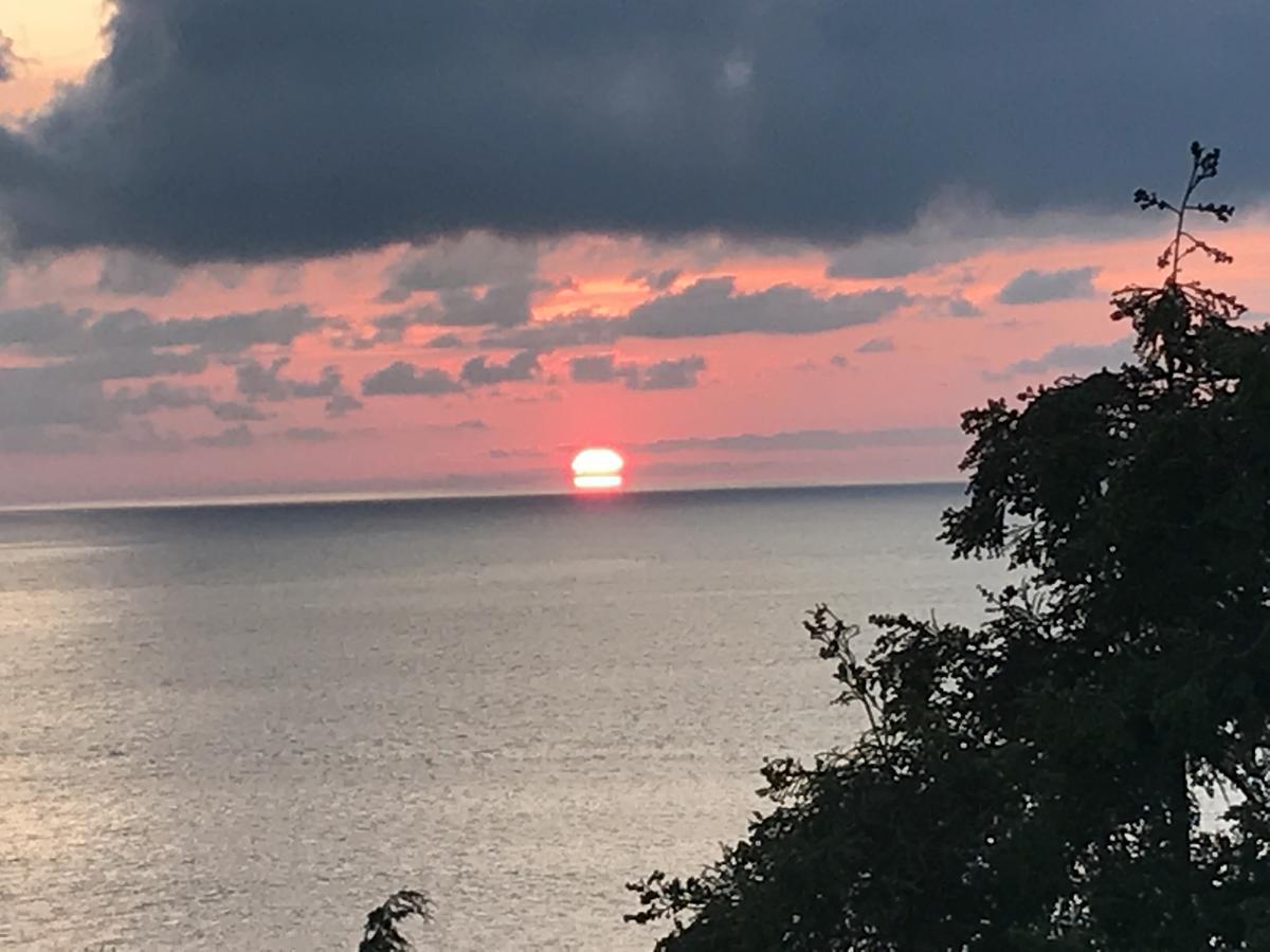 Feride Hotel Makhinjauri Buitenkant foto